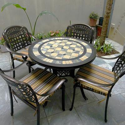 Bộ Bàn Ghế Sân Vườn Ngoài Trời Mặt Đá Xanh Caro D94